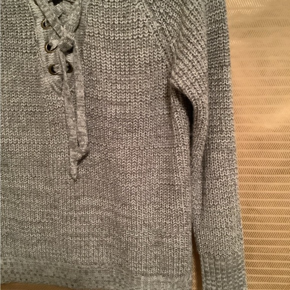 IT’S OUR TIME~WARM SWEATER/ BLOUSE~GREY~SMALL - Picture 6 of 8